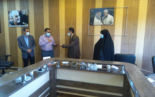 دکتر توان
از مهمترین  وظایف روابط عمومی دانشگاه فرهنگیان، معرفی وشناساندن این دانشگاه میباشد  2