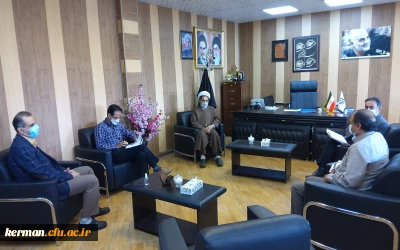  دانشگاه فرهنگیان کرمان با مشارکت وهمکاری انجمن مطالعات برنامه درسی استان  برگزار می کند

 همایش ملی مطالعات برنامه درسی درهزاره سوم 