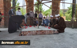 دانشگاه فرهنگیان کرمان به مناسبت گرامیداشت هفته سراهای دانشجویی برگزار کرد
ادای احترام وتجدیدعهدوپیمان با شهداء وامام راحل(ره) 2