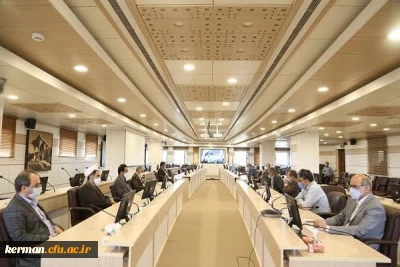 درجلسه شورای  مدیریت آموزش عالی استان کرمان 

رئیس دانشگاه فرهنگیان کرمان پیشنهاد ایجاد کارگروه فرهنگی واجتماعی دانشگاههای استان رامطرح نمود