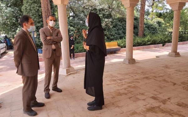 بازدیددکتر توان رئیس دانشگاه فرهنگیان کرمان از موزه نفت سوزها 3