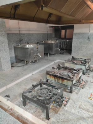 دکتر توان از فعالیت های عمرانی یردیس شهید باهنر بازدید کردند  31