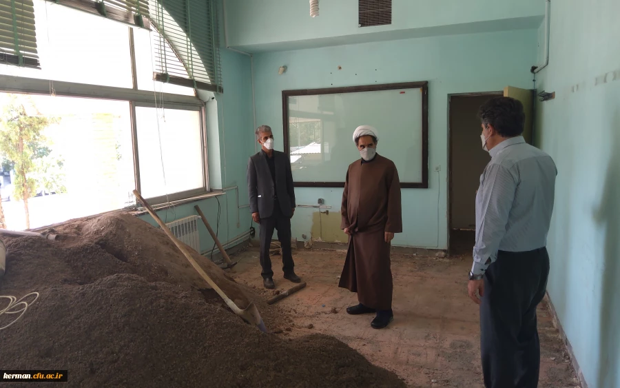 بازدید دکتر توان از فعالیت های عمرانی پردیس شهید باهنردانشگاه فرهنگیان کرمان  3