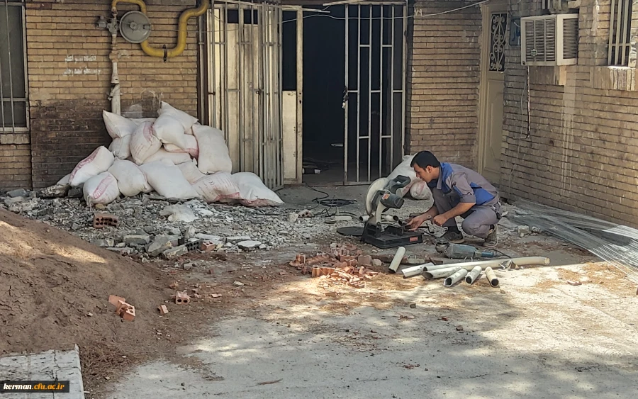 بازدید دکتر توان از فعالیت های عمرانی پردیس شهید باهنردانشگاه فرهنگیان کرمان  6