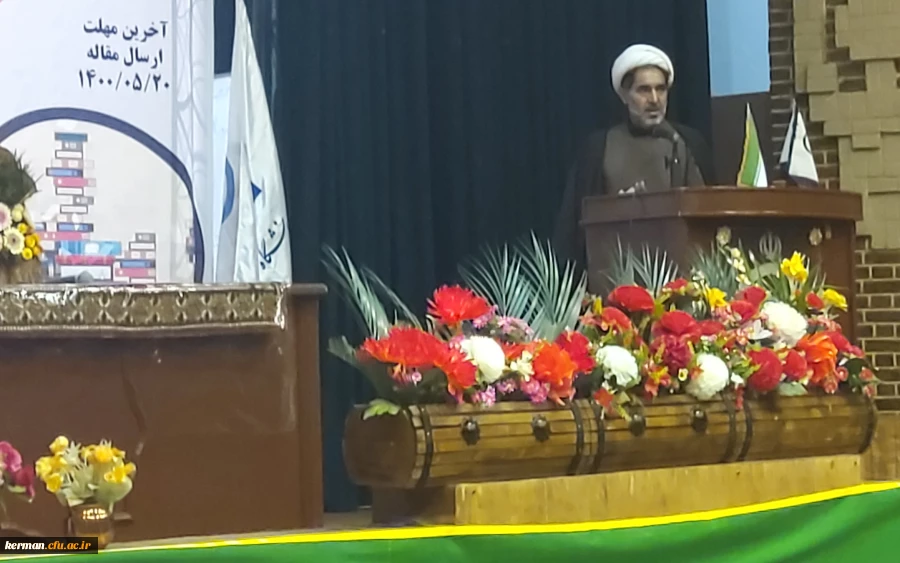 برگزاری همایش علمی آموزه های تربیتی در متون ادبی در پردیس شهید باهنر دانشگاه فرهنگیان کرمان 12