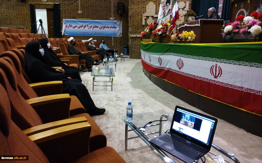 دکتر توان
 آرای تربیتی شهید باهنر برگرفته از اسلام می باشد 3