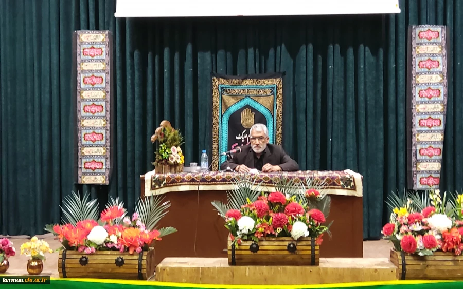 دکتر توان
 آرای تربیتی شهید باهنر برگرفته از اسلام می باشد 4