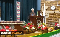 دکتر توان
 آرای تربیتی شهید باهنر برگرفته از اسلام می باشد 5