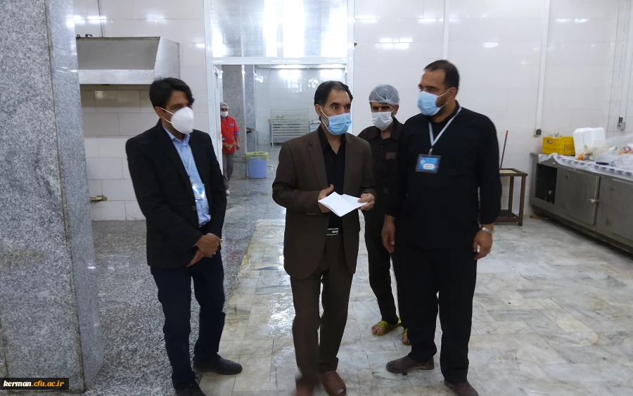 دکتر توان
 عوامل اجرایی و تیم های مصاحبه کننده در شرایط سخت بیماری کرونا از جان مایه گذاشته اند 4