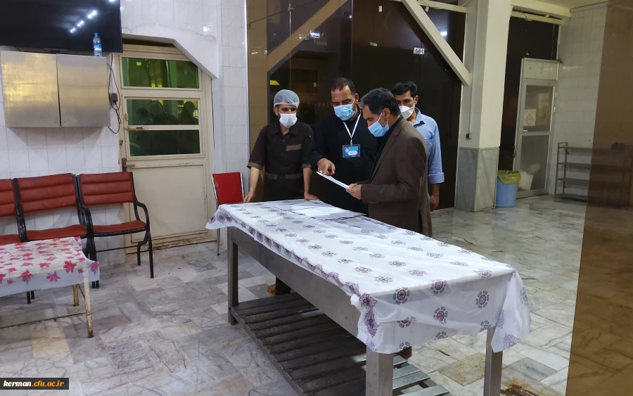 دکتر توان
 عوامل اجرایی و تیم های مصاحبه کننده در شرایط سخت بیماری کرونا از جان مایه گذاشته اند 6