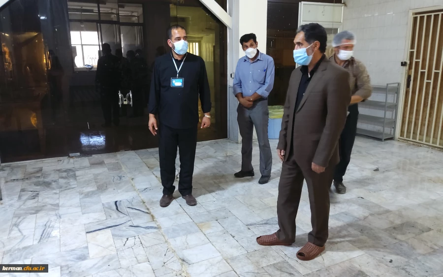 دکتر توان
 عوامل اجرایی و تیم های مصاحبه کننده در شرایط سخت بیماری کرونا از جان مایه گذاشته اند 7