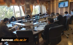 در جلسه شورای اداری دانشگاه فرهنگیان کرمان مقررشد
حضور همکاران خارج از ساعات اداری در دانشگاه باید با موافقت مسئول بلافصل صورت گیرد  4