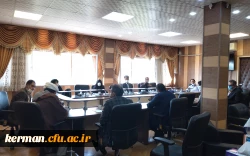 دکتر توان درجلسه شورای اداری دانشگاه فرهنگیا کرمان
بازگو کردن ویژگی های دوران دفاع مقدس باعث بیمه شدن انقلاب میشود 2