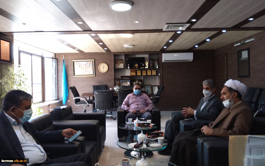 دکتر توان رئیس دانشگاه فرهنگیان کرمان با احمد اسکندری مدیر کل آموزش و پرورش استان دیدار کرد 2