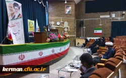 دکتر توان رئیس دانشگاه فرهنگیان کرمان درمراسم جشن اغاز امامت حضرت ولی عصر (عج)
دلیل پیشرفت اسلام رادرفطری بودن وانتخاب راه وروش اخلاق مدارانه پیامبر ذکر کردند 4