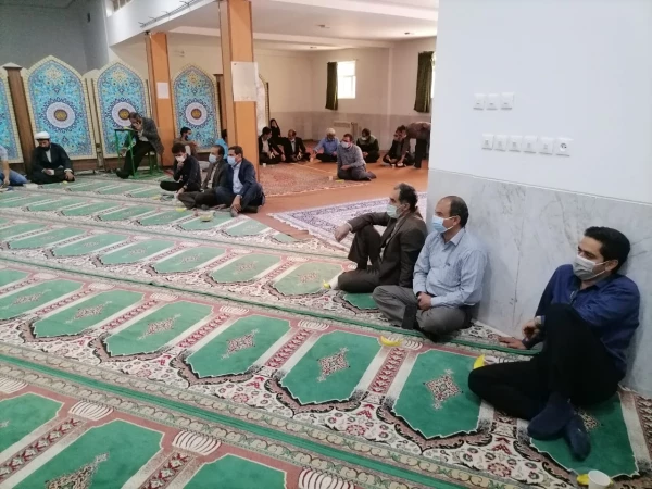 حجت الاسلام والمسلمین ابوذر عرب 
گام برداشتن درمسیر وراهی که هدف امام زمان(عج) است از وظایف یک منتظر واقعی میباشد 2