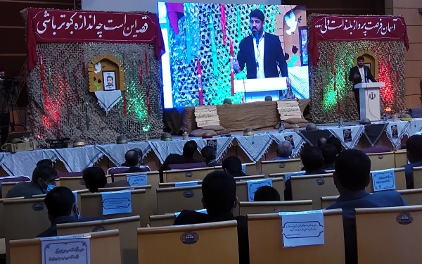 دکتر توان 
یادشهداءباعث میشود تاخودرابه اسلام وانقلاب مدیون بدانیم وباهمان روحیه از آن دفاع کنیم 13