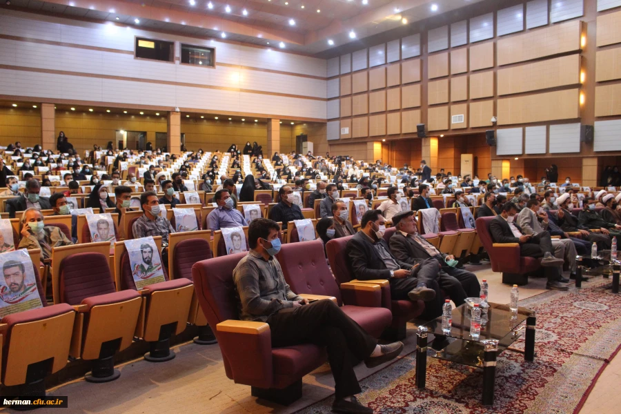 فرمانده سپاه ثارالله استان کرمان
پیروی از مکتب شهداءرمز پیروزی ما دردفاع مقدس است 2