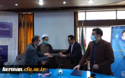 دانشگاه فرهنگیان استان کرمان پردیس خواجه نصیرالدین طوسی برگزار کرد 
همایش نوآوری و ایده پردازی تربیت بدنی در مدارس 5