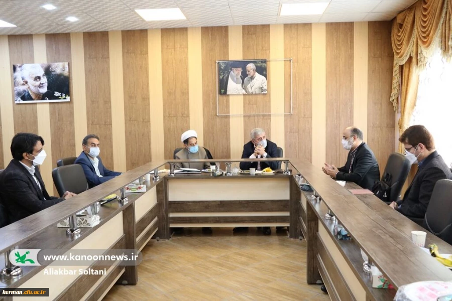 دانشگاه فرهنگیان کرمان وکانون زبان ایران  تفاهم نامه همکاری امضا کردند 4