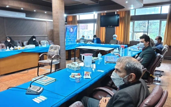 نشست هم اندیشی اساتید گروه معارف و تعلیم و تربیت اسلامی دانشگاه فرهنگیان کرمان 4