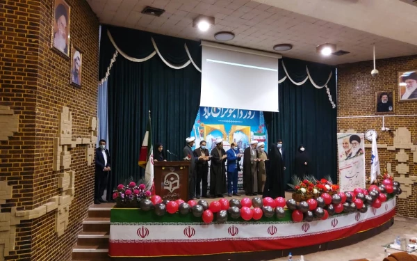 دکتر توان در مراسم گرامیداشت روز دانشجو دردانشگاه فرهنگیان کرمان
شانزده آذر روز دانشجو یادآور تلاش ها و دستاورد هایی است که از قشر دانشجو در تاریخ جنبش دانشجویی کشور به یاد داریم  2