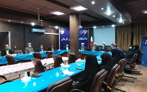 نشست هم اندیشی اساتید دانشگاه فرهنگیان کرمان با حضور مسئول  نهاد نمایندگی  معظم رهبری در دانشگاه فرهنگیان کشور 5