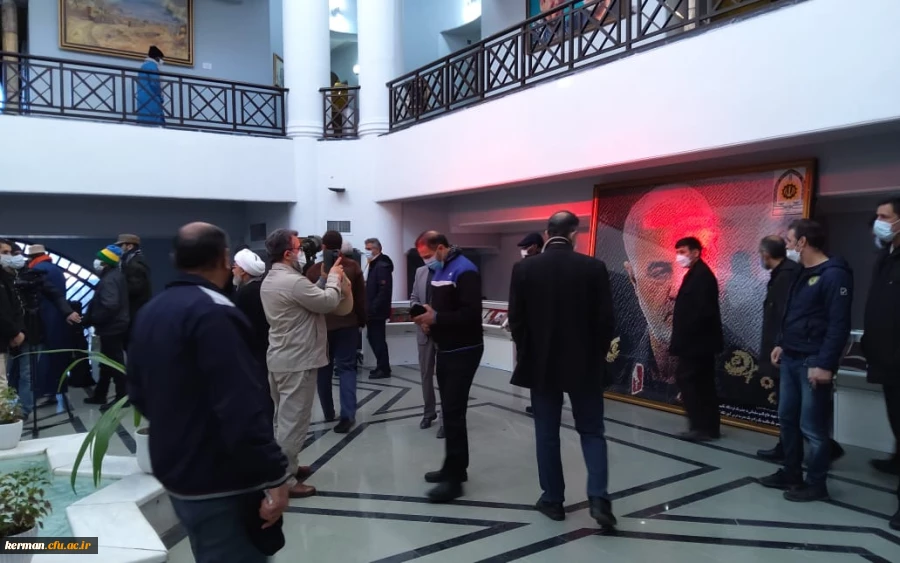 دردومین سالگرد شهادت سردار سلیمانی برگزار شد:
دیدار مروجین فرهنگ ایثار و شهادت سازمان مرکزی دانشگاه فرهنگیان از گلزار شهدای کرمان 3