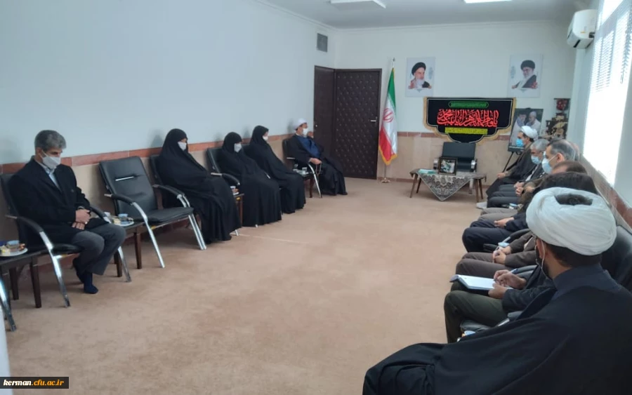  
پرداختن به بعد تربیتی مکتب شهید سلیمانی اقدام شایسته دانشگاه فرهنگیان است که باید ادامه پیدا کند  2