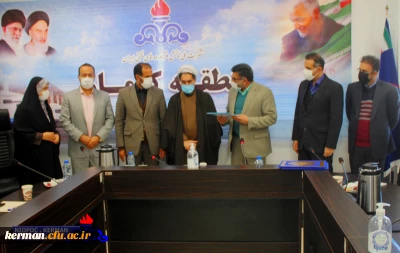 انعقاد تفاهم نامه همکاری علمی ،پژوهشی وفناوری دانشگاه فرهنگیان استان با شرکت پخش فرآورده های نفتی کرمان 