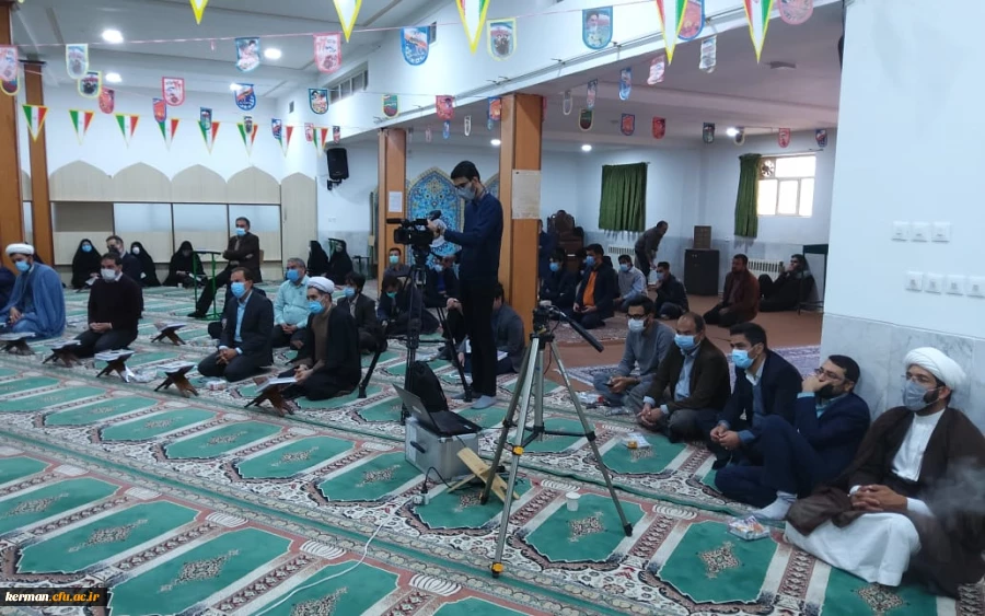 برگزاری کرسی تلاوت ومحفل انس باقرآن درفجر انقلاب 3
