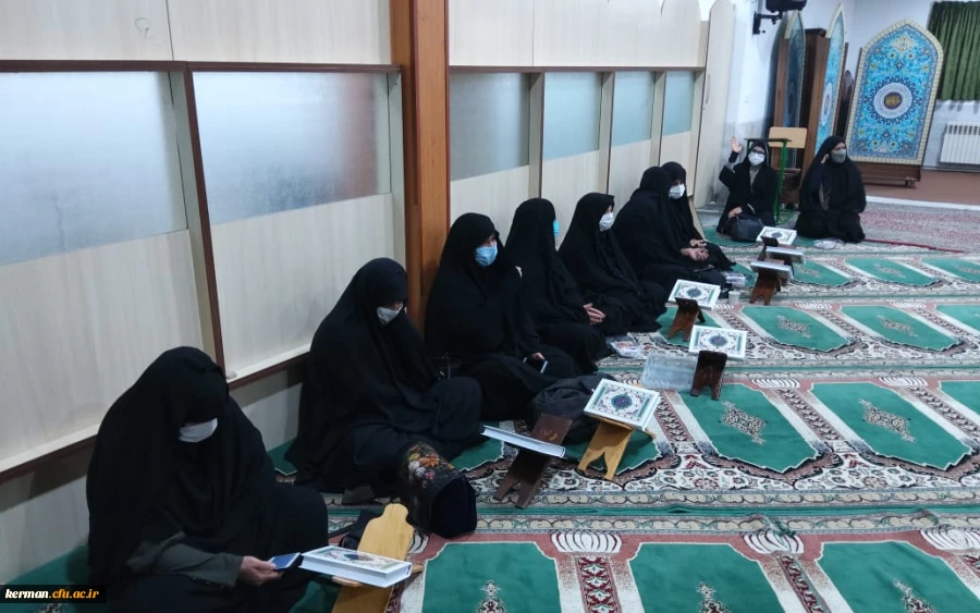 برگزاری کرسی تلاوت ومحفل انس باقرآن درفجر انقلاب 5