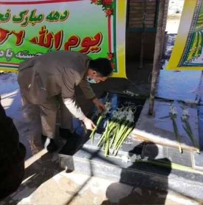 آیین غبار روبی وگل افشانی قبور مطهر شهدای گمنام دانشگاه فرهنگیان کرمان 3