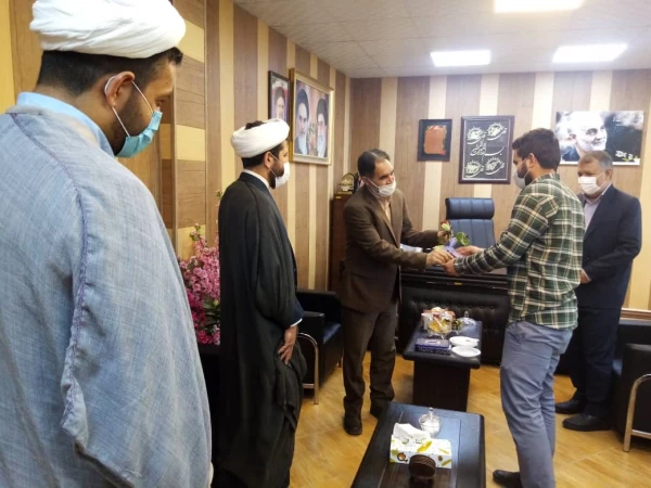 قدردانی از رشادتها وفداکاریهای جانبازان شاغل دردانشگاه فرهنگیان کرمان

 2