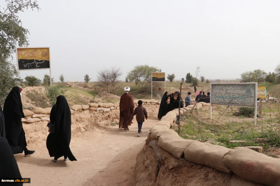 در قالب کاروان راهیان نور صورت گرفت 
اعزام ۲۵۰ دانشجو معلم دانشگاه فرهنگیان کرمان  به مناطق عملیاتی هشت سال دفاع مقدس 12