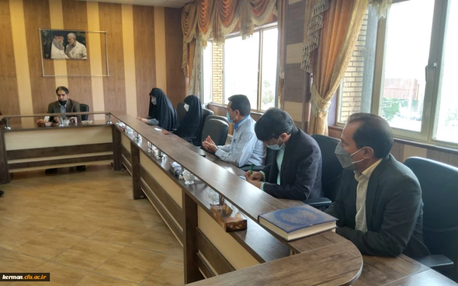 در جلسه شورای مدیریت دانشگاه فرهنگیان استان  
برسرعت پیشرفت پروژه های عمرانی دانشگاه تاکید شد 2