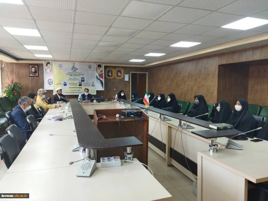 تبادل نظر اساتید پردیس شهید باهنر با حضور رئیس دانشگاه فرهنگیان استان کرمان 2