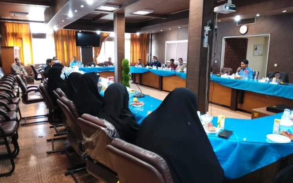 دکتر توان 
درک و تعامل همدیگر فضای سخت کاری را قابل تحمل میکند 2