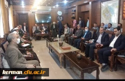 دانشگاه فضیلت دارد اما اگر برای تربیت معلم باشد، فضیلت بیشتری دارد 
 3