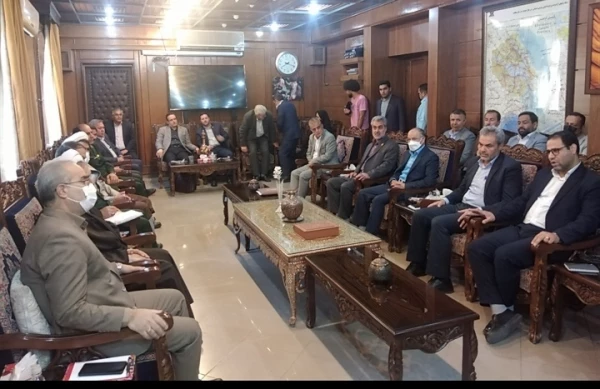 دانشگاه فضیلت دارد اما اگر برای تربیت معلم باشد، فضیلت بیشتری دارد 
 3