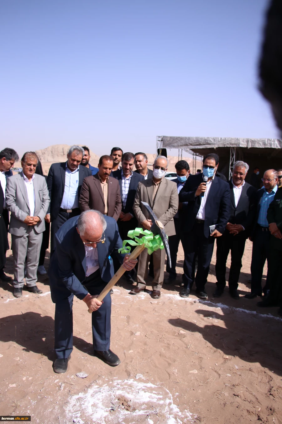 کلنگ احداث اولین دانشگاه جامع فرهنگیان کشور در کرمان به زمین زده شد 3
