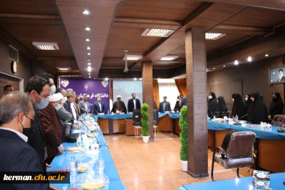 رئیس دانشگاه فرهنگیان کشور:
94 هزار و 400 دانشجو معلم در کشور در حال تحصیل هستند 