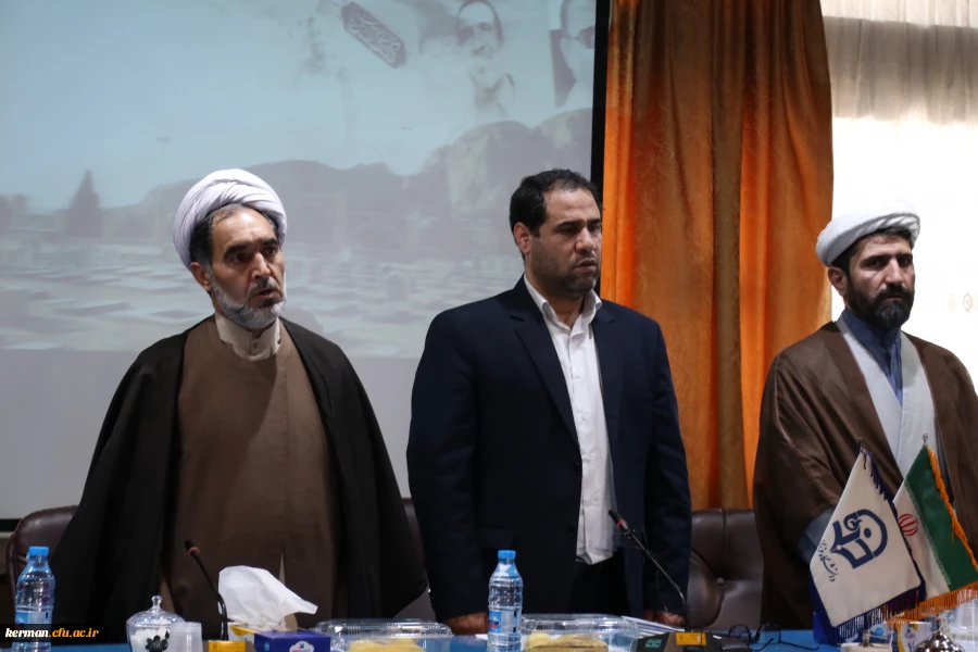 رئیس دانشگاه فرهنگیان کشور:
94 هزار و 400 دانشجو معلم در کشور در حال تحصیل هستند  2