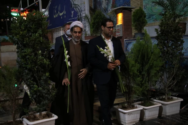 ادای احترام رئیس دانشگاه فرهنگیان کشور به سردار شهید "حاج قاسم سلیمانی" 2