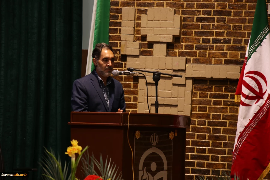 دکتر توان 
غدیر شناسنامه شیعه میباشد 3