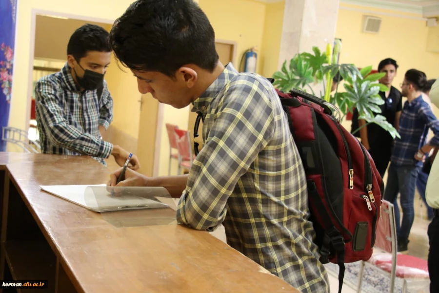 ششمین جشنواره رویش قطب یک کشور ،همراه با برگزاری دوره توانمندسازی دبیران کانون های مکتب شهی سلیمانی ، بیانیه گام دوم انقلاب اسلامی ،ایرانگردی و ایران شناسی دردانشگاه فرهنگیان استان کرمان 5