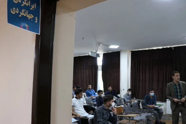 ششمین جشنواره رویش قطب یک کشور ،همراه با برگزاری دوره توانمندسازی دبیران کانون های مکتب شهی سلیمانی ، بیانیه گام دوم انقلاب اسلامی ،ایرانگردی و ایران شناسی دردانشگاه فرهنگیان استان کرمان 15