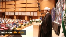نماینده ولی فقیه در استان و امام جمعه کرمان:
تحول دانش آموزان در گرو تحول در جهان بینی آنان است 2