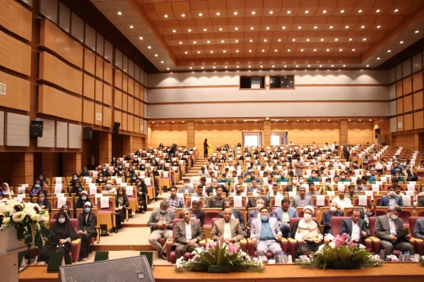 معاون پرورشی و فرهنگی وزیر آموزش و پرورش:
معلم، عامل حرکت دانش آموز از تعلیمات دینی به سوی تربیت دینی است 2
