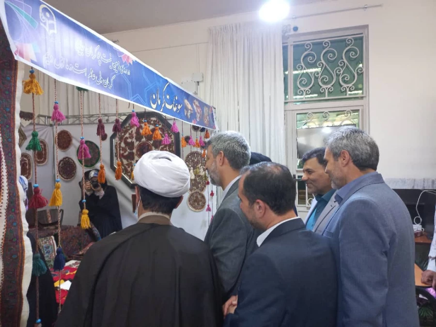 توسط معاون وزیرپرورشی آموزش وپرورش صورت گرفت:
بازدید از ششمین نمایشگاه جشنواره رویش قطب یک کشور در کرمان 2